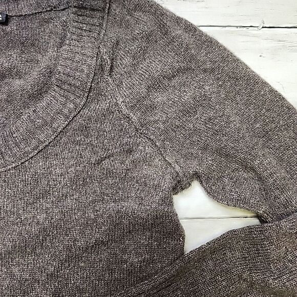 Aqua 100% Cashmere Brown Ranglan Sleeves Raw Hem Crop Sweater XS - Picture 4 of 10